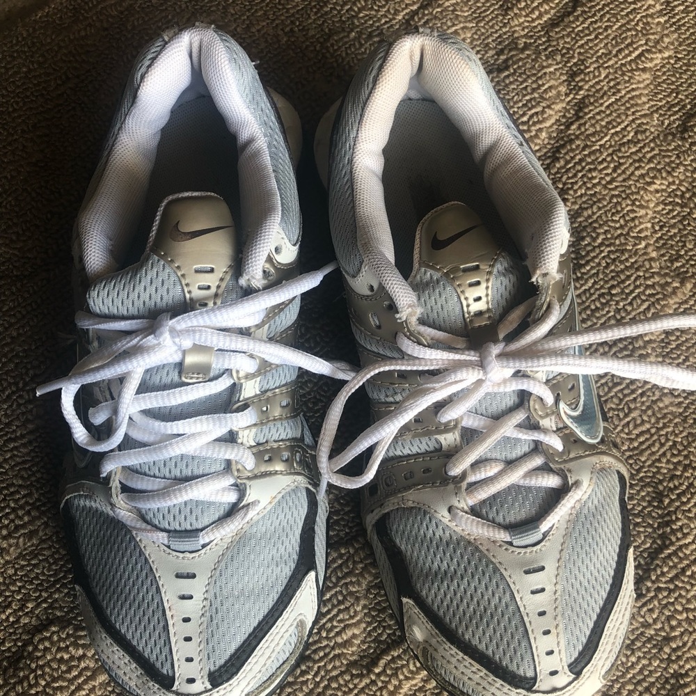 Nike Reax Shoes Size 7